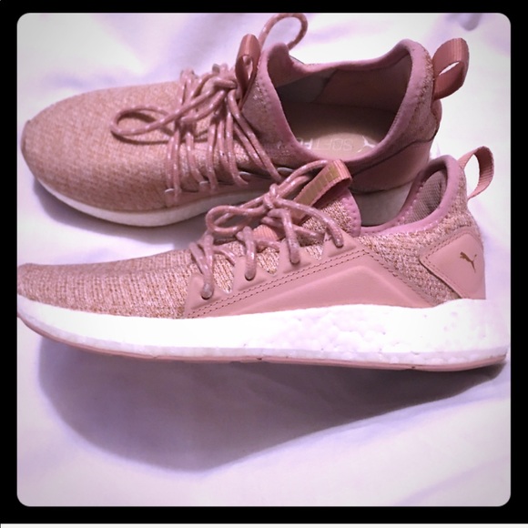 Puma 🐆 soft foam pink sneakers 👟 - Picture 4 of 8